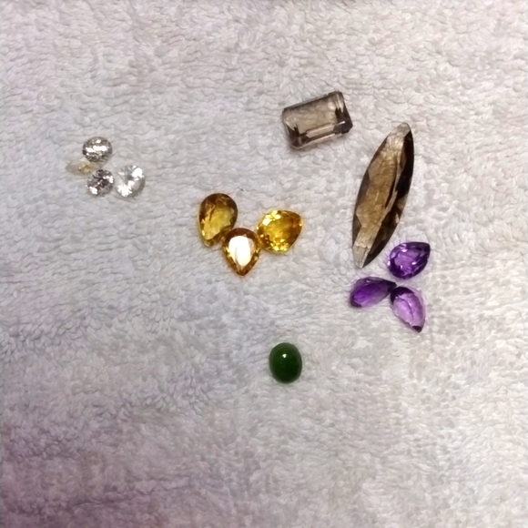Gemstones loose - Picture 1 of 2
